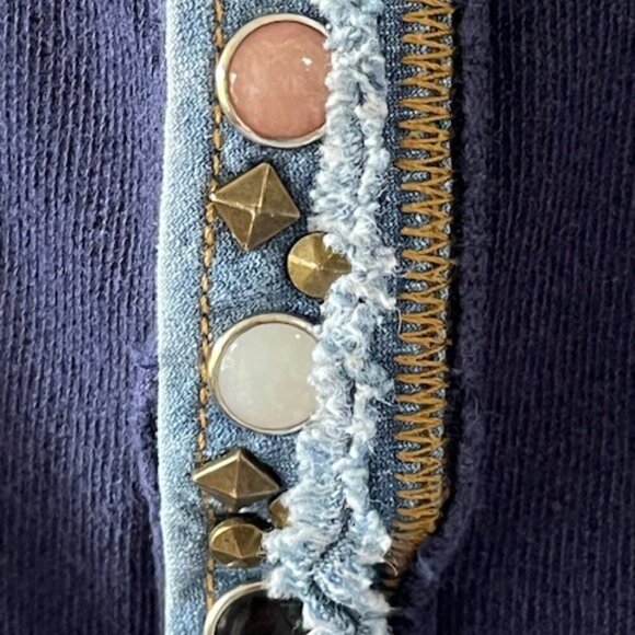 We The Free People Women Top Dallas Henley High Low Raw Hem Blue Stone Buttons S - Picture 6 of 14